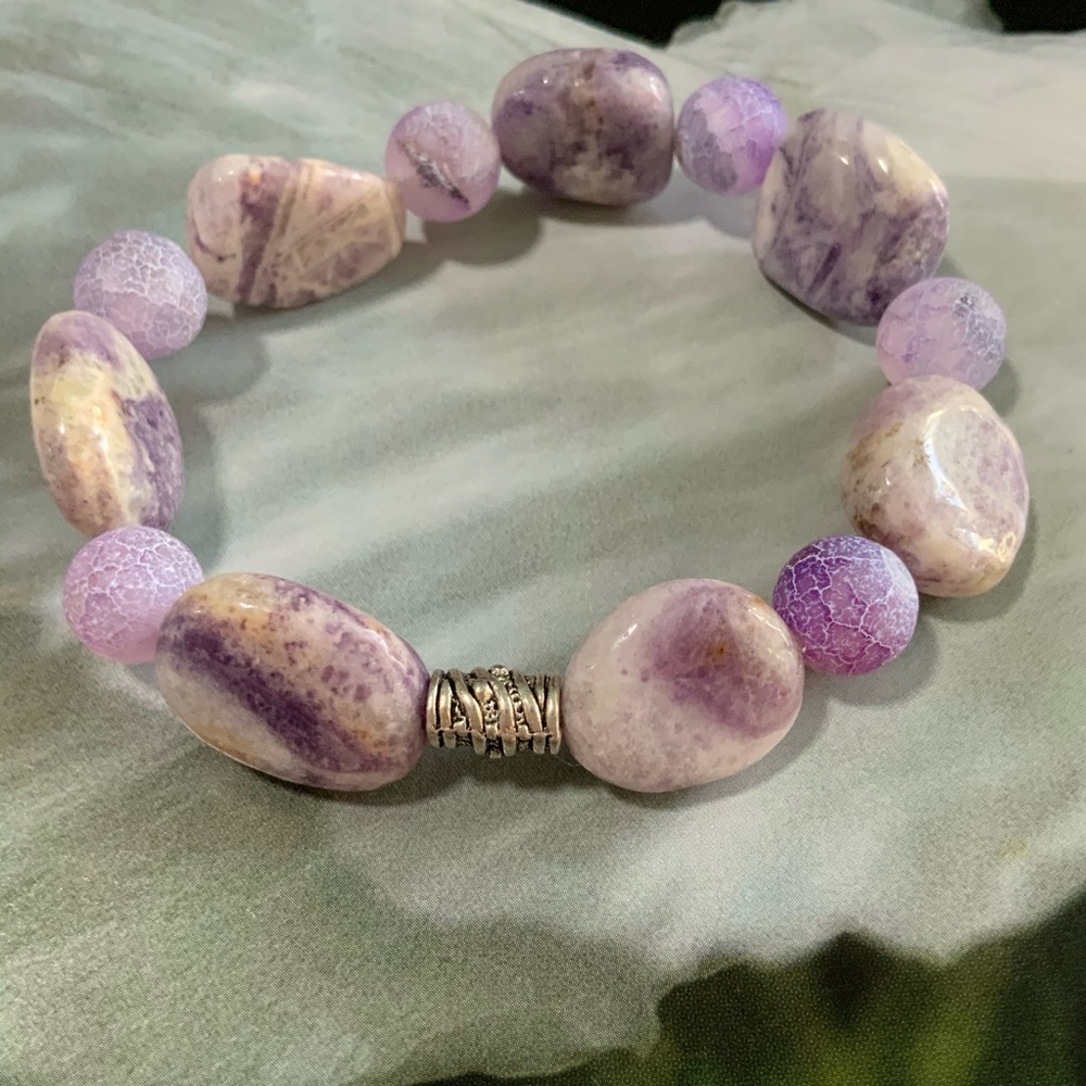 Handcrafted Amethyst & Heat Cracked Agate Gemstone Stretch Bracelet - Picture 8 of 14